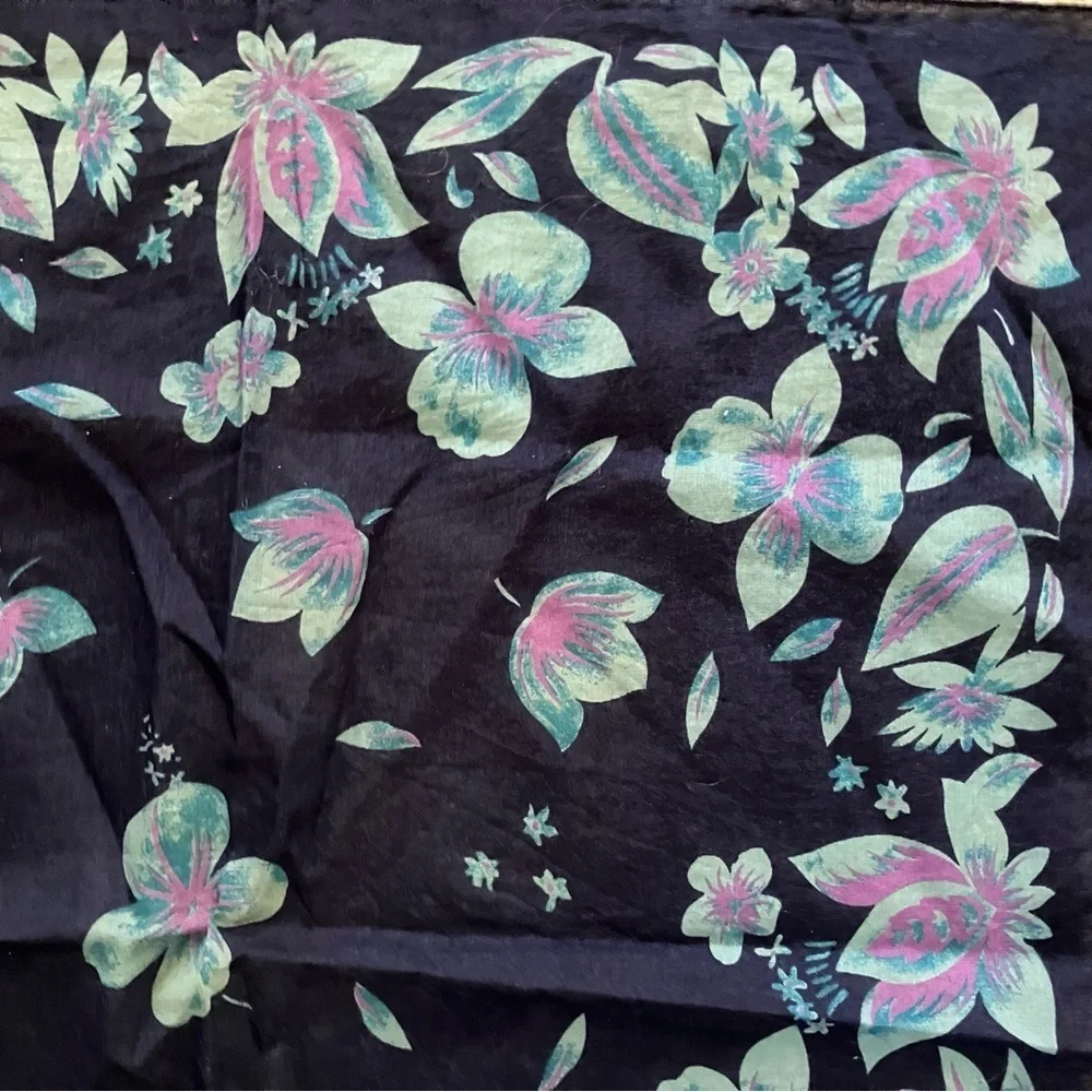 VTG Laura Ashley Italian Cotton Navy Blue Floral Square Scarf Cottagecore 19.5in